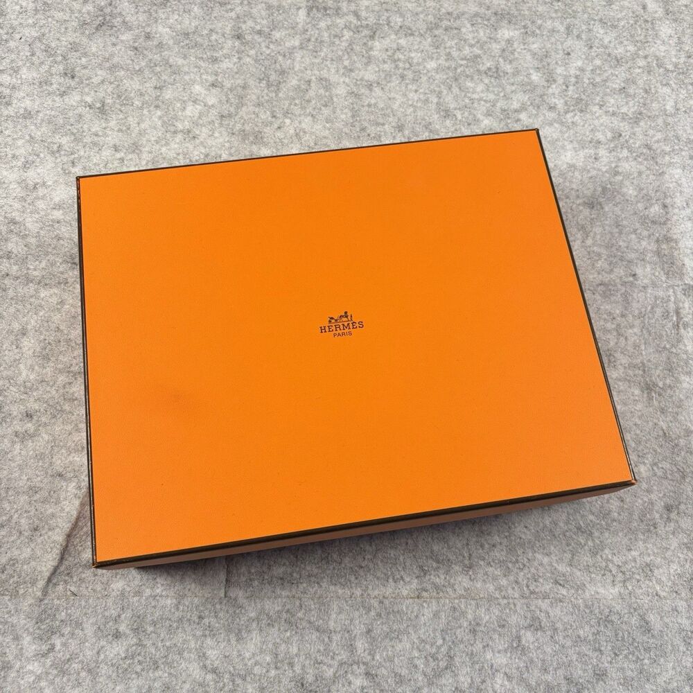 EMPTY REPLACEMENT BOX ONLY - Hermes Orange Medium | 11x8.5x2.75 IN | 29x22x7 CM